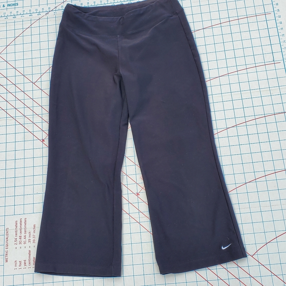 Nike Dri-fit Capris Flare Women's Small Black Y2K